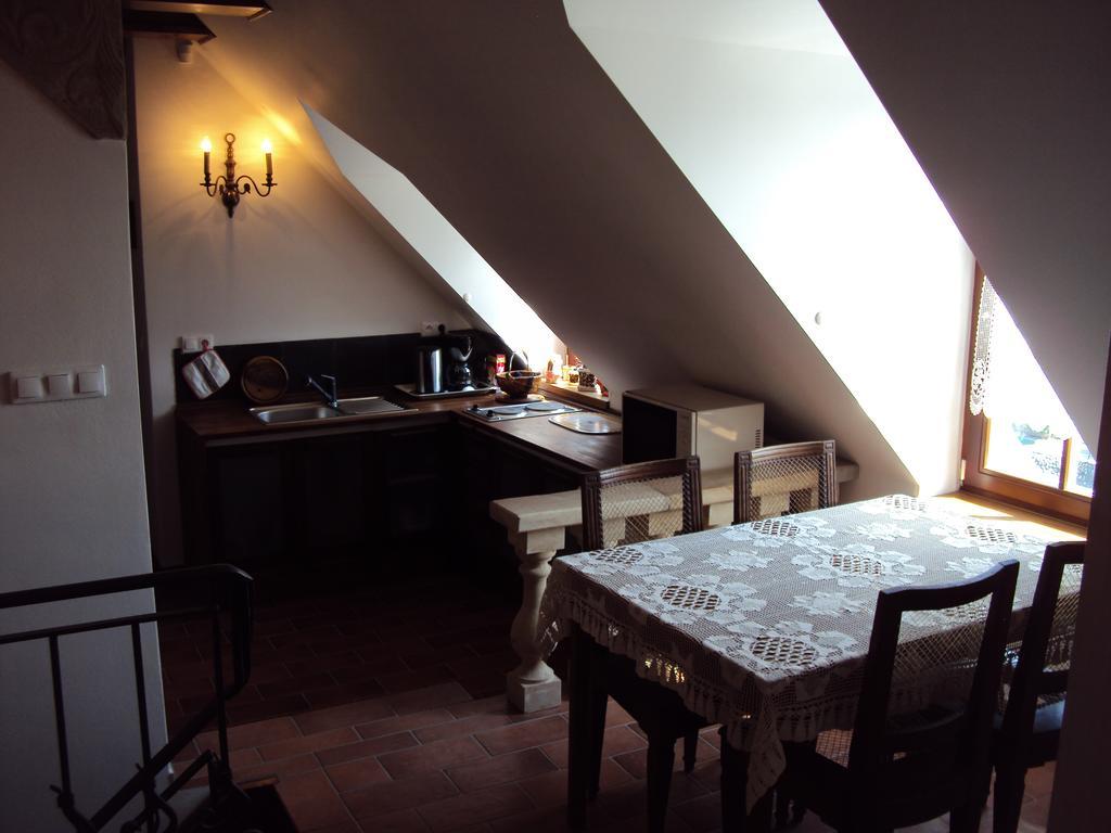 Castle Kastiel Kotesova Appartement Buitenkant foto